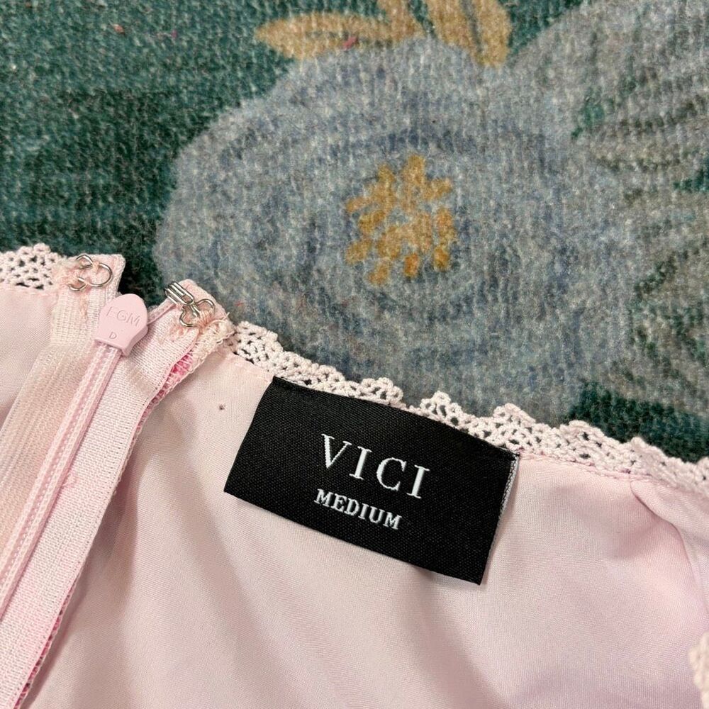 VICI Spring Days Abstract Colorblock Mini Dress Pink Patchwork Ruffle Medium m - Picture 4 of 16